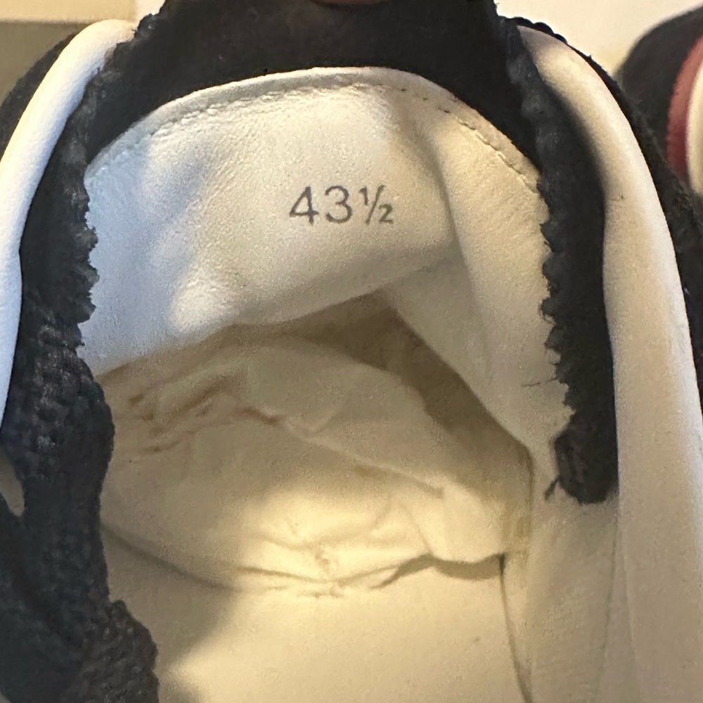 Moncler navy suede Monaco shoes - Picture 6 of 6